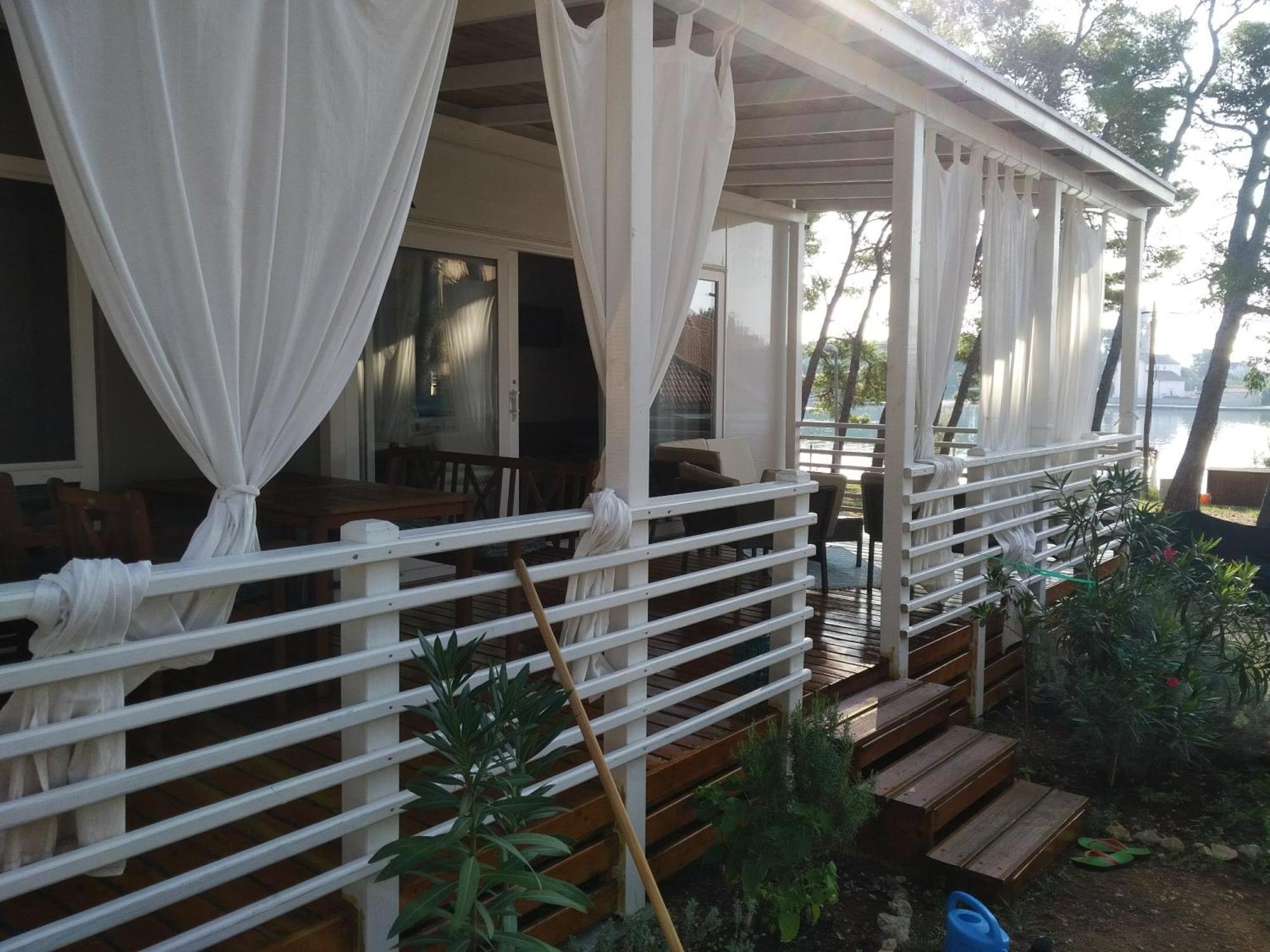 Luxury MobileHome Lucina Bay Pašman Extérieur photo