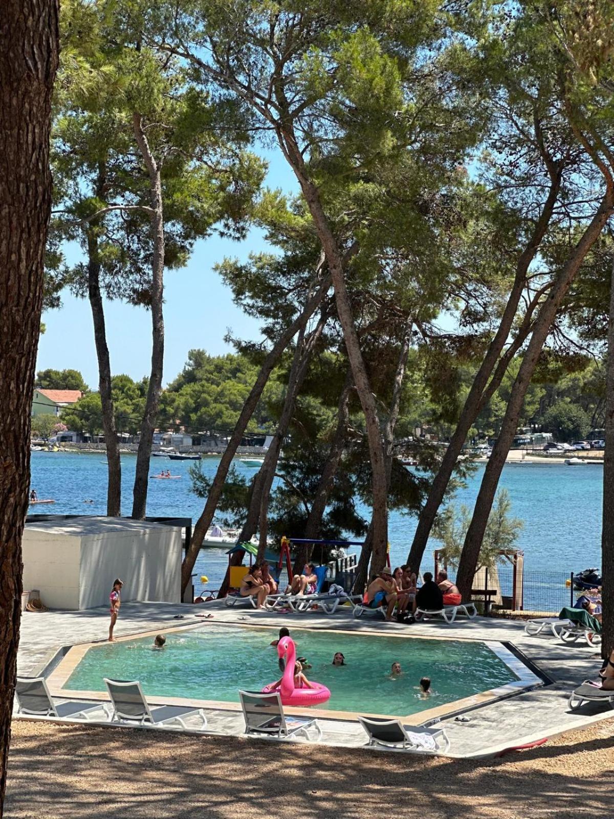 Luxury MobileHome Lucina Bay Pašman Extérieur photo