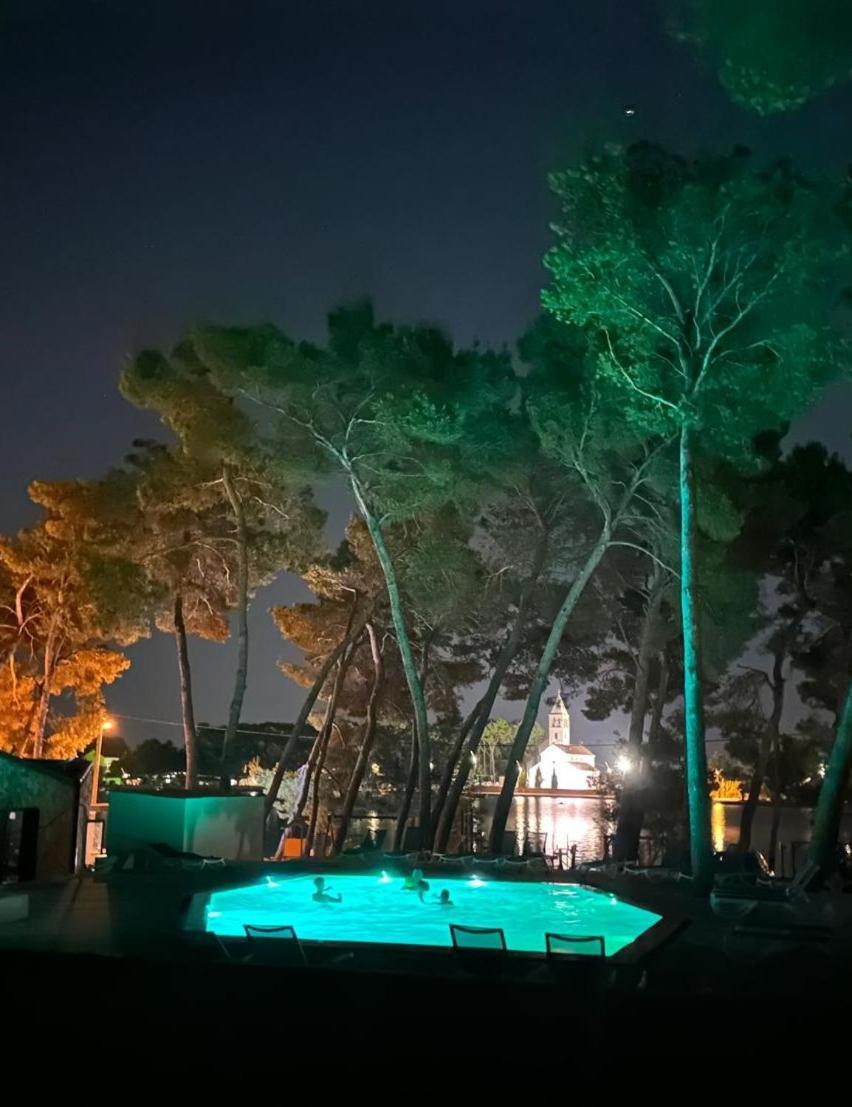 Luxury MobileHome Lucina Bay Pašman Extérieur photo